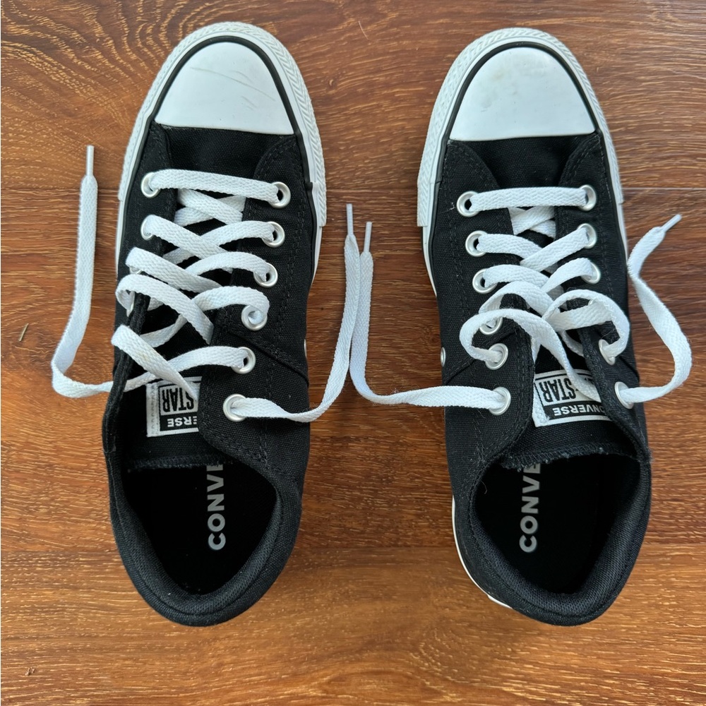 Converse women’s size 8 black maybe worn 2-3x